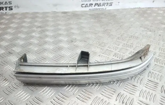 Opel Zafira A Under headlight/headlamp trim 90580652