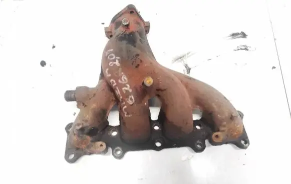 Mazda 626 Exhaust manifold