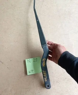 Mitsubishi Galant Front wiper blade arm 98645865