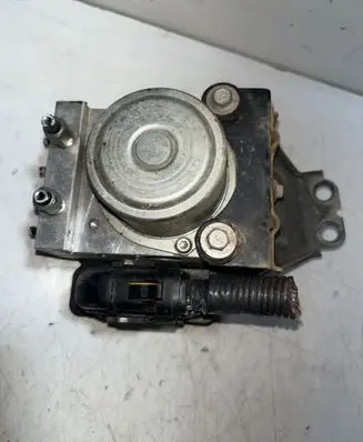 Nissan X-Trail T31 ABS Pump TD8405 38042657