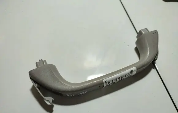 Opel Frontera B Rear interior roof grab handle