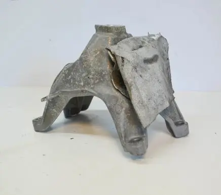 Audi A5 8T 8F Engine mounting bracket 8K0199308CH