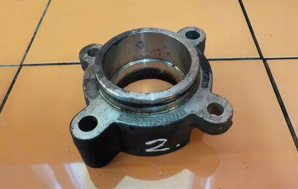 Ford Transit Engine mounting bracket 21S1
