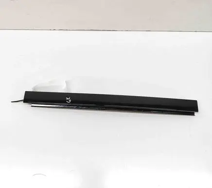 BMW X2 U10 Rear door window/glass frame 5A2FC75