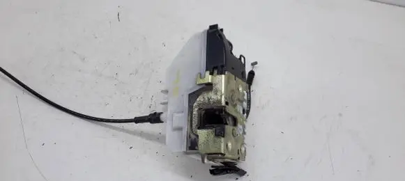 Renault Megane II Front door lock