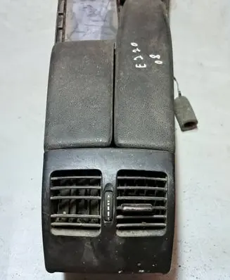Mercedes-Benz E W212 Center console A2046800150 000503101
