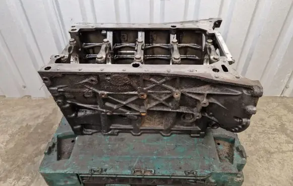 Mercedes-Benz Vito Viano W639 Engine block R6460110501