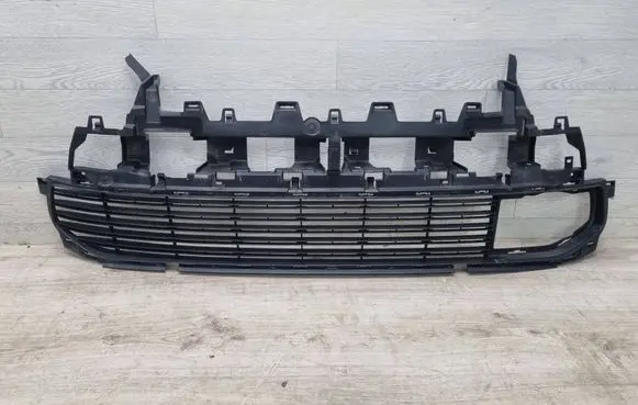 Citroen C4 II Picasso Front bumper lower grill 9814296480