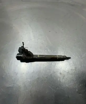 Mercedes-Benz E W211 Fuel injector 0445110177