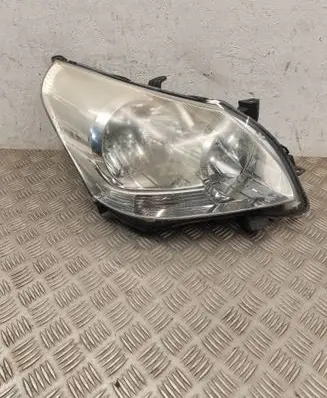 Toyota Verso Headlight/headlamp 13246F 092104534 811100F090
