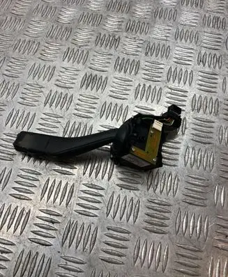 Skoda Octavia Mk2 (1Z) Indicator stalk 1K0953513A 01103501