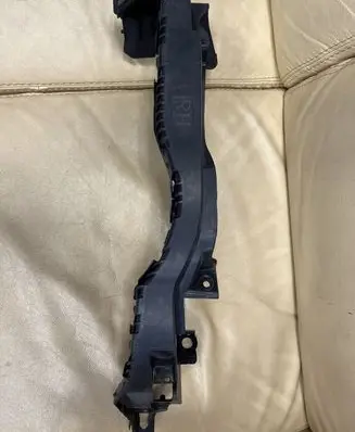 Headlight/headlamp mounting bracket