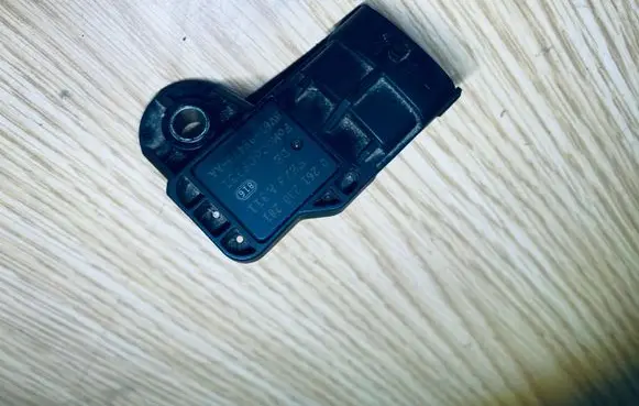 Ford Focus ST Air pressure sensor 0261230281 FH23A311 BV619E479AA