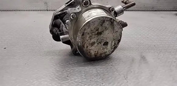 Jaguar XJ X351 Vacuum pump