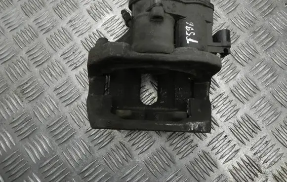 BMW 5 F10 F11 Front brake caliper 9403B