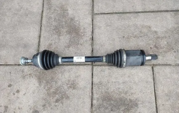 BMW X3 G01 Front driveshaft 8687781