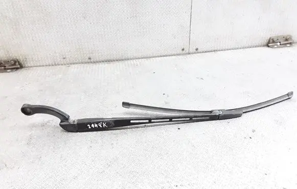 Audi A4 S4 B7 8E 8H Front wiper blade arm 8E1955407C