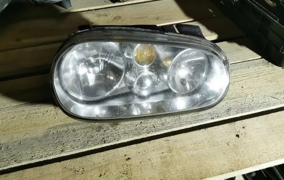 Volkswagen Golf IV Headlight/headlamp 15014600