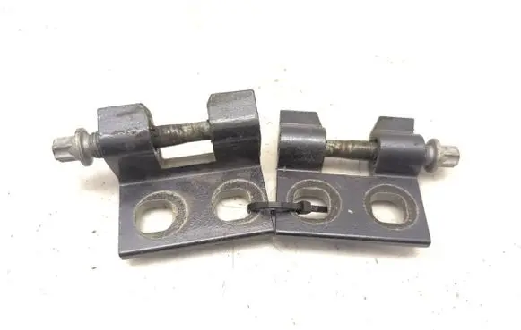 Rear door hinge set
