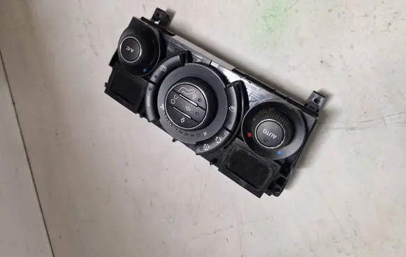 Peugeot 3008 I Climate control unit 96837481XT
