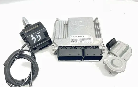 Mercedes-Benz CLK A209 C209 Engine ECU kit and lock set A6461509777 A2095453308