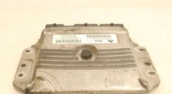 Dacia Logan II Engine control unit/module ECU 237102479R