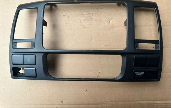 Volkswagen Transporter - Caravelle T5 Radio/GPS head unit trim 7E0857237F
