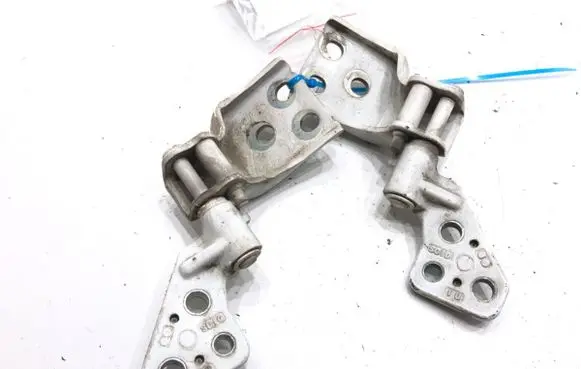 Citroen Berlingo Tailgate/trunk/boot hinge