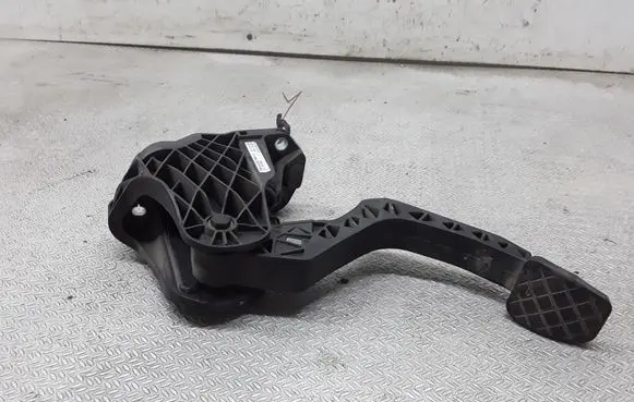 Clutch pedal