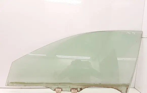Honda Accord Front door window glass four-door 43R00034 M2H4 AS2