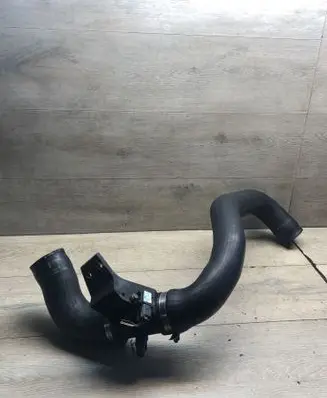 Mercedes-Benz Sprinter W901 W902 W903 W904 Intercooler hose/pipe A9015283582 GS00814003 S00814003