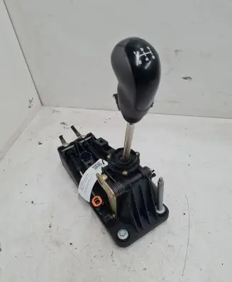 Mercedes-Benz A W168 Gear shifter/selector A16836009