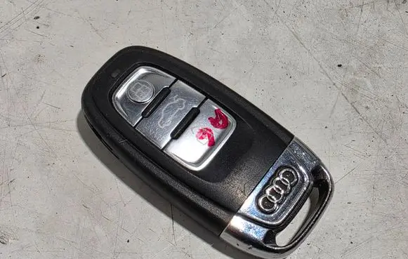 Audi A6 S6 C7 4G Ignition key/card 