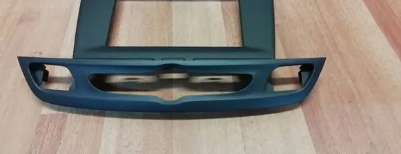 Radio/GPS head unit trim