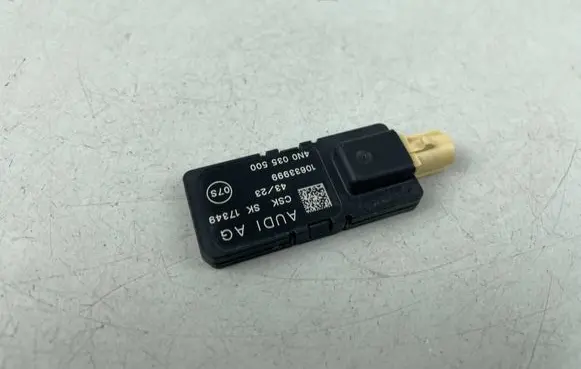 Audi Q4 e-tron Aerial antenna amplifier 4N0035500