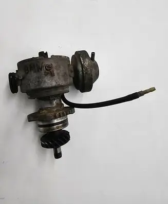 BMW 3 E30 Spark distributor 0237302040
