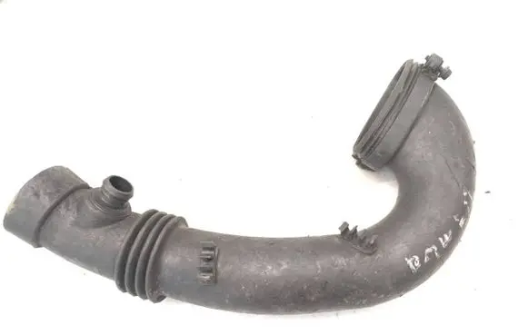 BMW X3 E83 Air intake hose/pipe 7786777 10866710