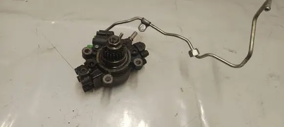 Mercedes-Benz X-class W470 Fuel injection high pressure pump 167008683R