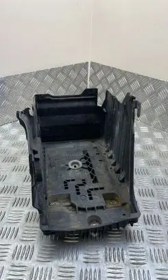 Battery tray