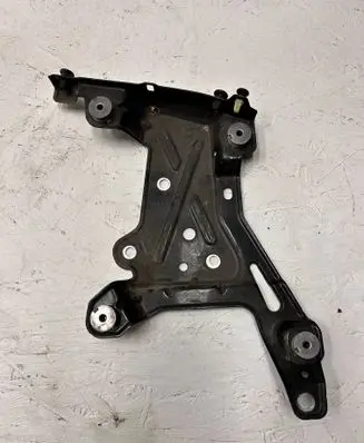 Porsche Cayenne (92A) Headlight/headlamp mounting bracket 7P5821259