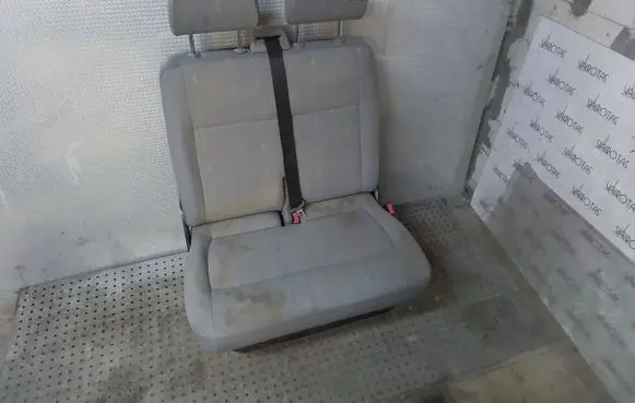 Volkswagen Transporter - Caravelle T5 Front passenger seat 