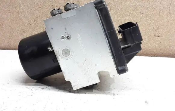 Volkswagen PASSAT B6 ABS Pump 3C0614109P