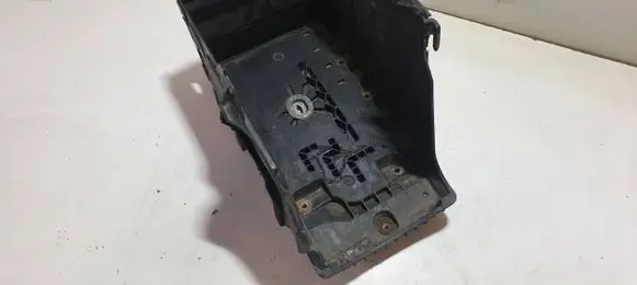 Volvo XC70 Battery tray 31294786