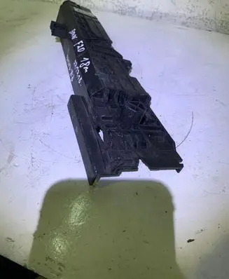 BMW 1 F20 F21 Other engine bay part 15272311