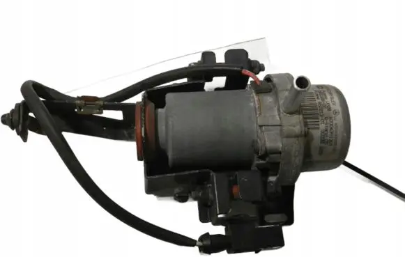 Mercedes-Benz C W203 Vacuum pump A2034300032