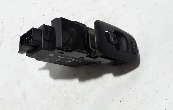 Volvo XC70 Electric window control switch 30746075