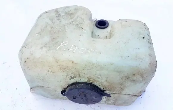 Peugeot 405 Windshield washer fluid reservoir/tank