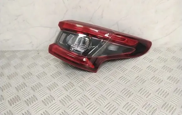 Nissan Qashqai Rear/tail lights 26550HV00A