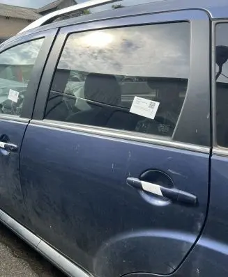 Peugeot 4007 Rear door