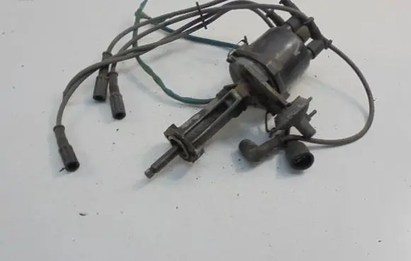 Fiat 125p Ignition distributor 4072312